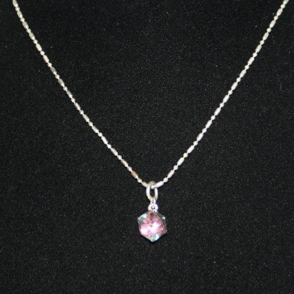 Beautiful silver and crystal necklace adjustable